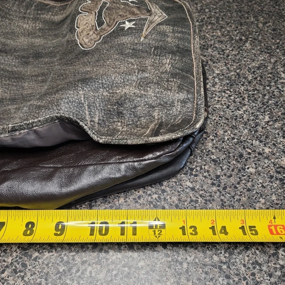 Wilsons Leather M Julian Y2K Distressed Messenger‎ Bag Texas Longhorn Skull